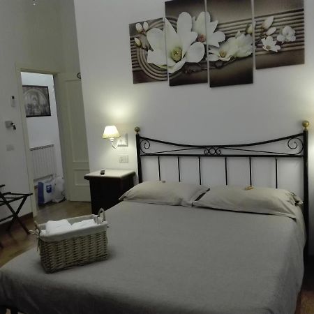 Bed and Breakfast Napoli Pietrasanta Esterno foto