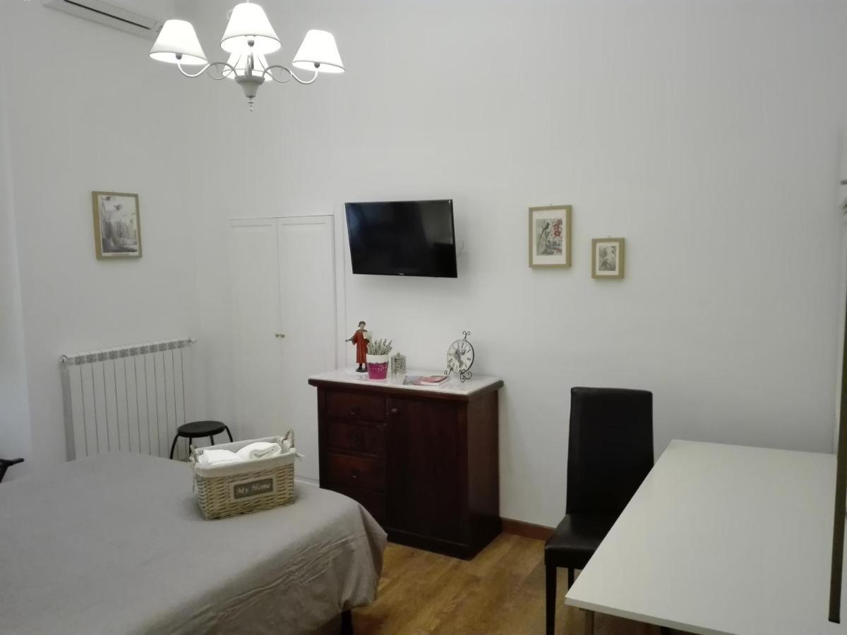Bed and Breakfast Napoli Pietrasanta Esterno foto