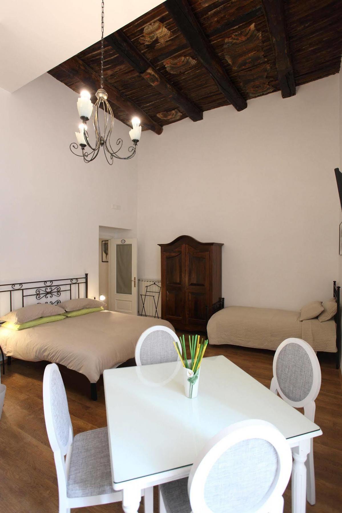 Bed and Breakfast Napoli Pietrasanta Esterno foto