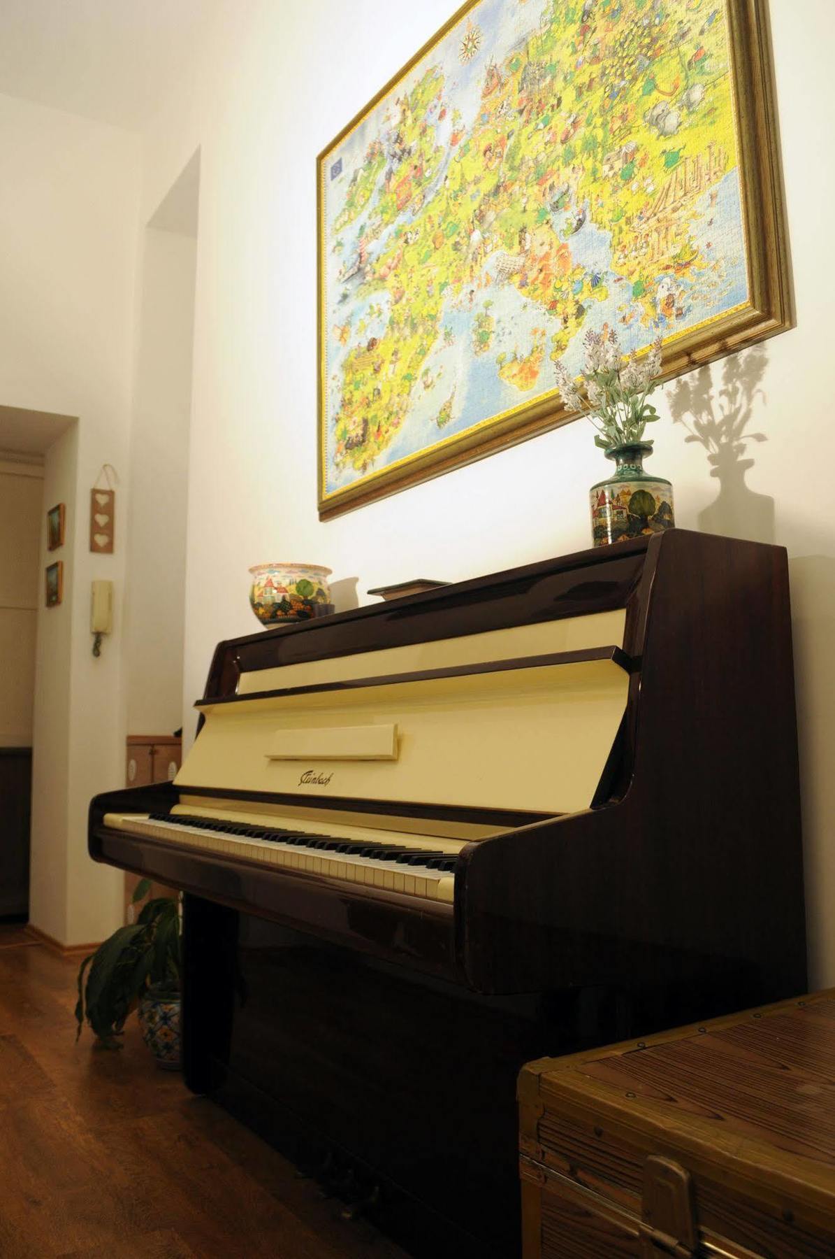 Bed and Breakfast Napoli Pietrasanta Esterno foto